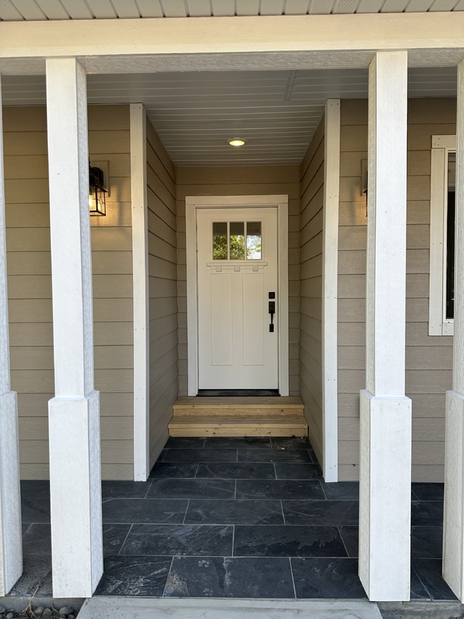 Photo - 3 Bed | 2 Bath Twin Bridges Home with Attached Garage