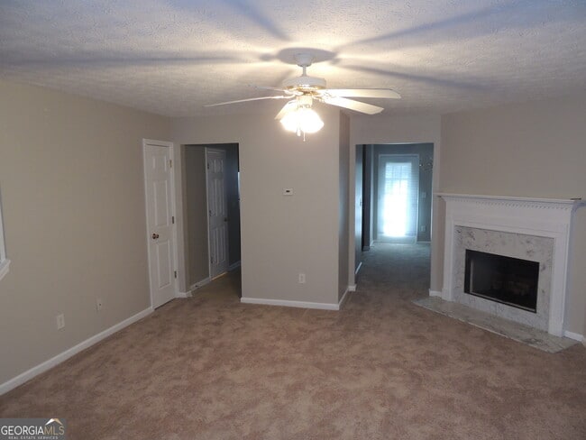 Photo - 5659 Windfall Ln