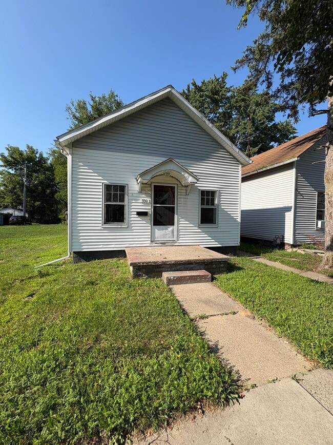 Building Photo - 930 Colburn St Rental