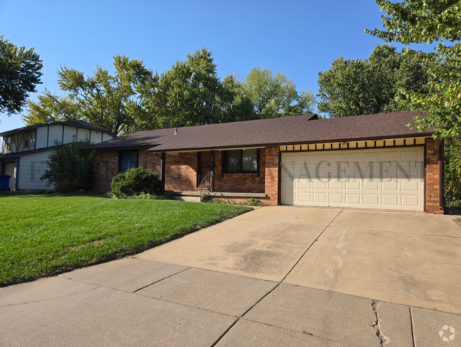 Building Photo - 10312 W Esthner Ave Rental