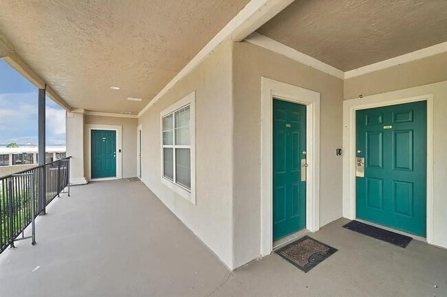 Photo - 7039 Kingston Cove Ln Unit 202