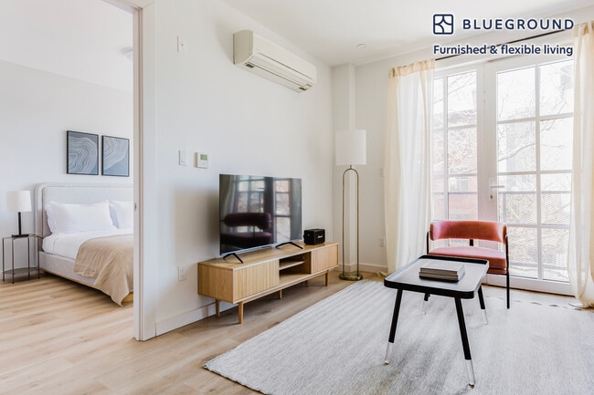 Photo - 68 Gold St Unit FL3-ID1771