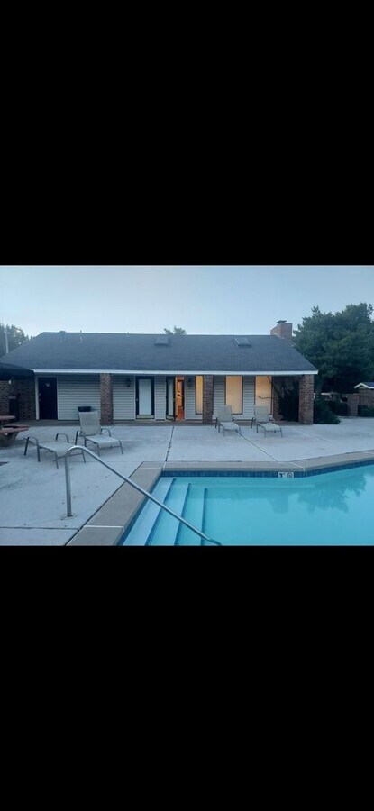 Photo - 3000 Chautauqua Ave
