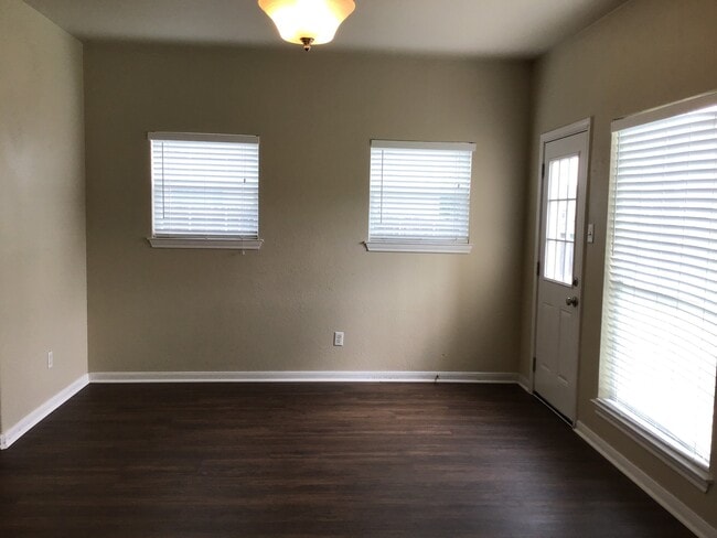 Photo - 13470 Miller Ln