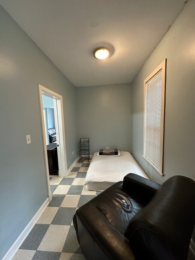 Photo - 2136 W 18th Pl Apartamentos Unidad 3