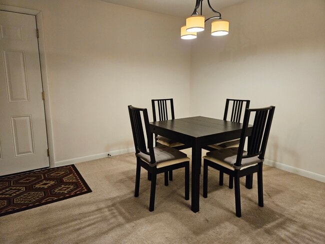 Photo - 4711B Dunbarton Rd