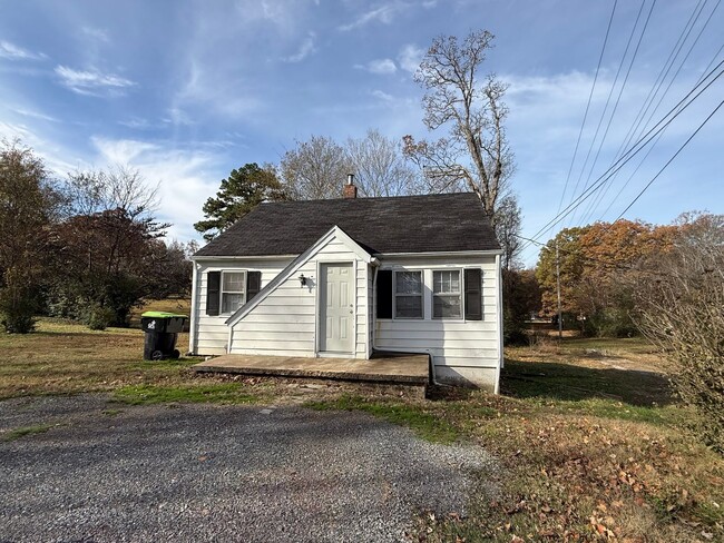 Building Photo - Home in Benton