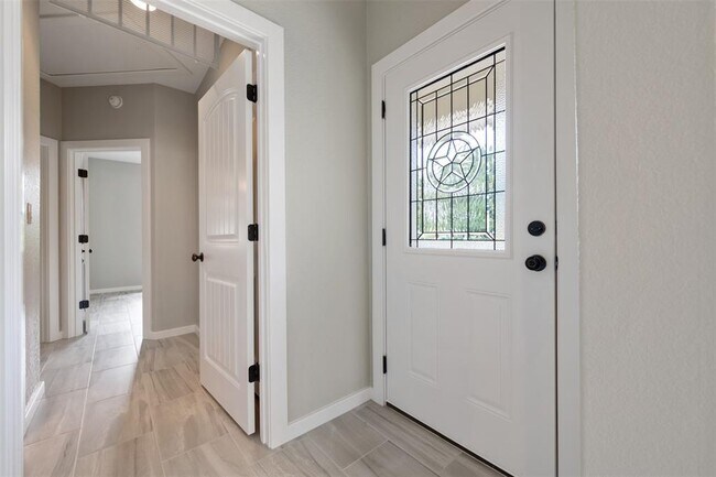 Photo - 1215 Sherrard St