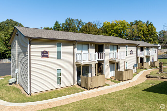 Hunter Oaks Apartments - Hunter Oaks Apartments