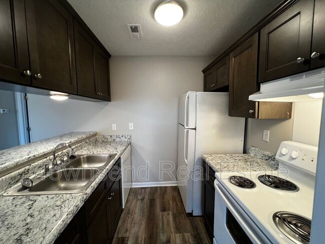 Photo - 1425 Ireland Dr
