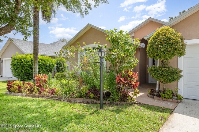 Photo - 936 Tavernier Cir NE