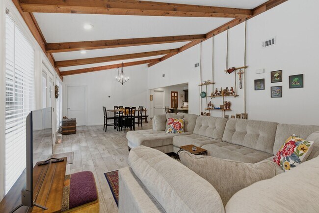 11830 Cranberry Ln