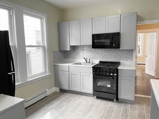 Photo - 596 S 19th St