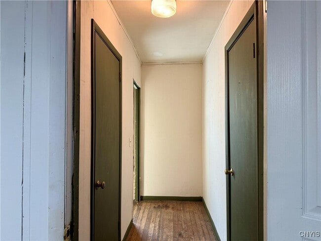 Photo - 2117 Main St
