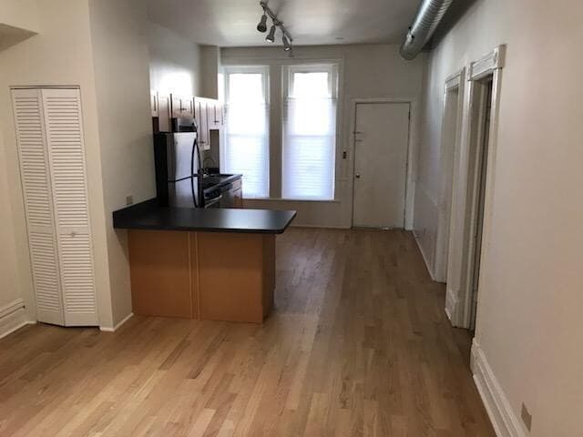Photo - 900-902 W.19th Street Unidad 902 1 floor