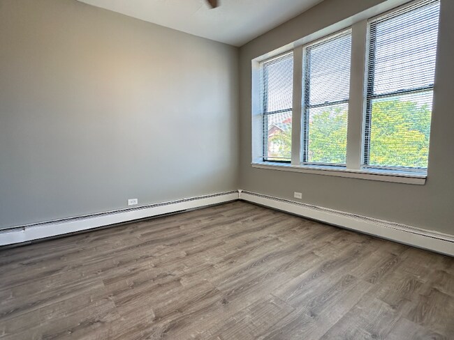 Photo - 5645-5657 W Washington Blvd Unidad 5657-3N