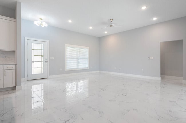 4 Karl Ct
