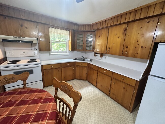 Photo - 18 Dufferin St