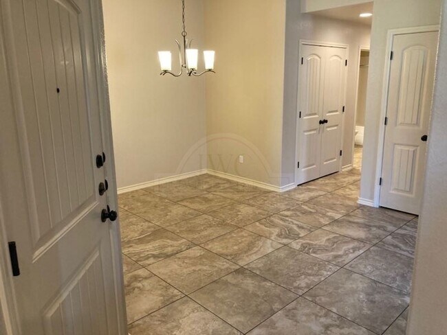 Photo - 5708 Luminous Ln