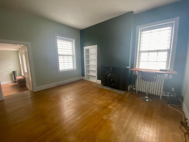 Photo - 605 State St Unit Upper