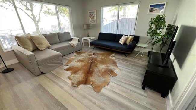 Photo - 974 Tennessee Ln