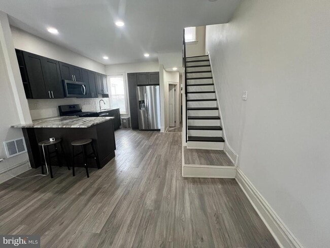 Building Photo - 1725 N 27th St Unit 2