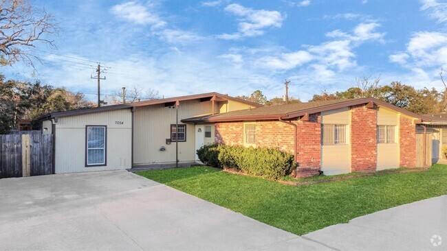 Building Photo - 7054 Beechnut St Rental