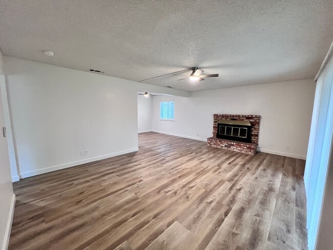 Photo - $2,595 Fresno St. & Bullard, 4 Bedroom House - E. Escalon Ave, Fresno