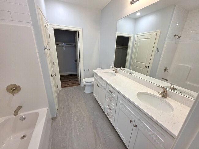 611 Salem St Unit 2