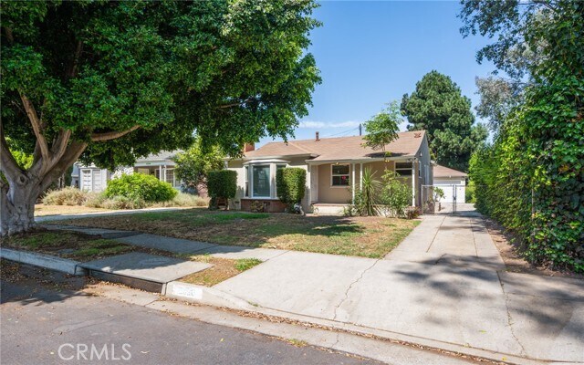 Photo - 2526 Purdue Ave