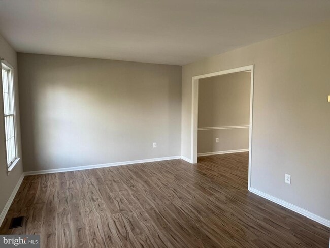 Photo - 8659 Bannerwood Dr