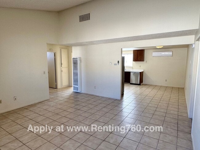 Photo - Spacious 2 Bed 1 Bath Home With Indoor Laundry Room Unit B - 5827 Bagley Ave