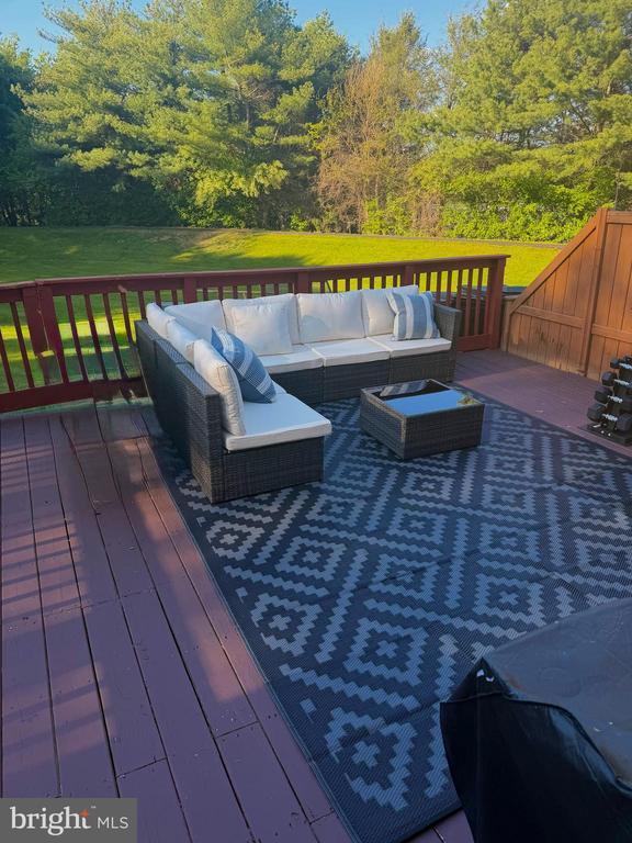 283 McIntosh Rd