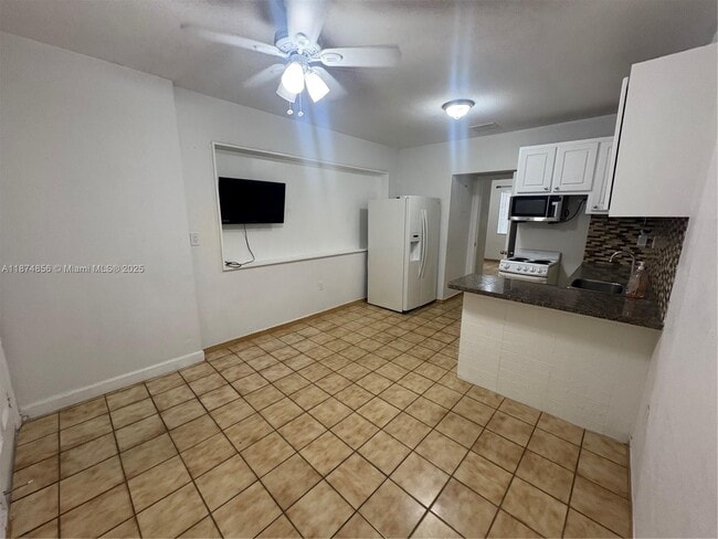 Photo - 3289 SW 25th St Unit 1