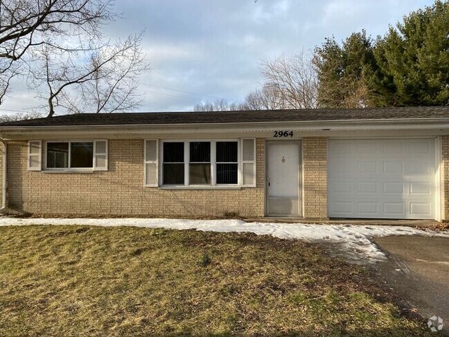 Building Photo - 2br/1bath duplex in Stevensville Rental
