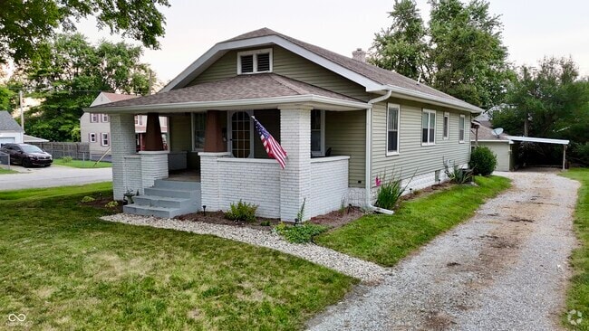 Building Photo - 302 E Troy Ave Rental