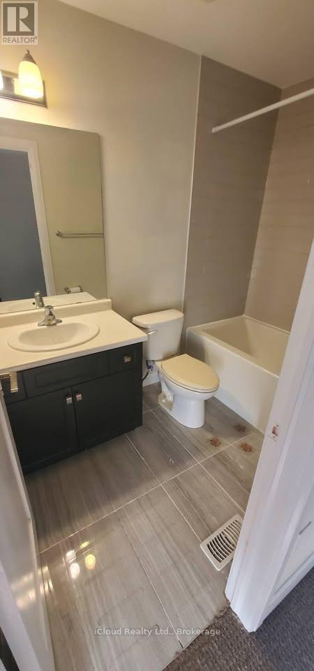 Photo - 1169 Garner Rd E