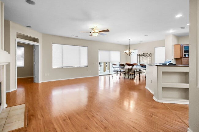 Photo - 17547 W Calistoga Dr