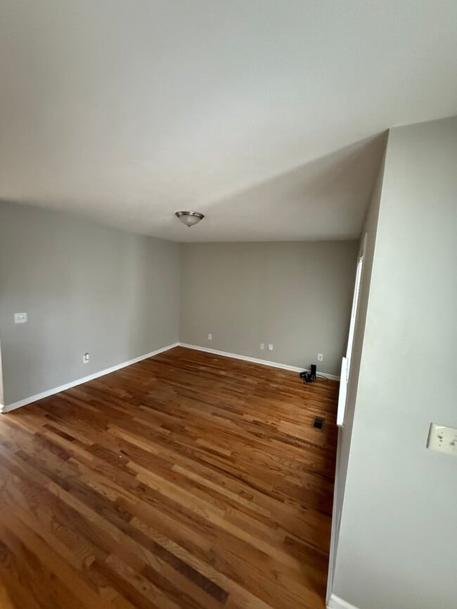 Photo - 1822 Holdens Hollow