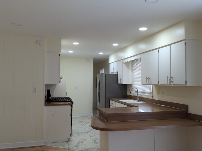 Photo - 94 Jf Kennedy Blvd