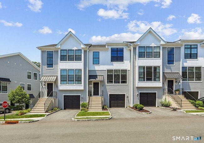Building Photo - 21 Brentwood Cir Unit 21