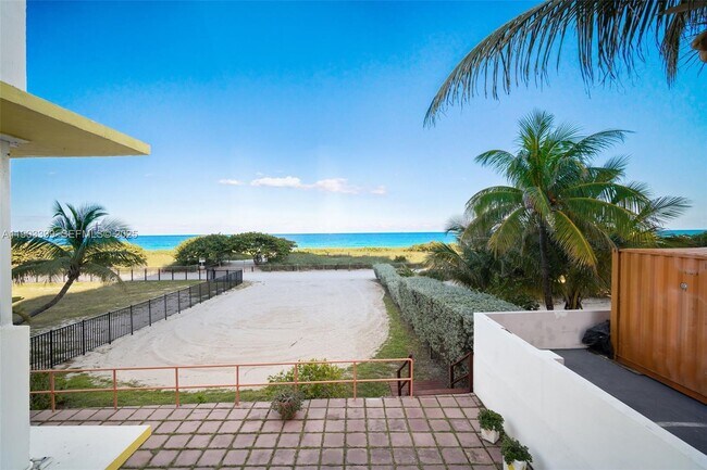 9241 Collins Ave Unit 11