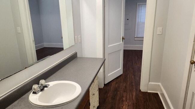 Photo - 214 Cross Roads Dr