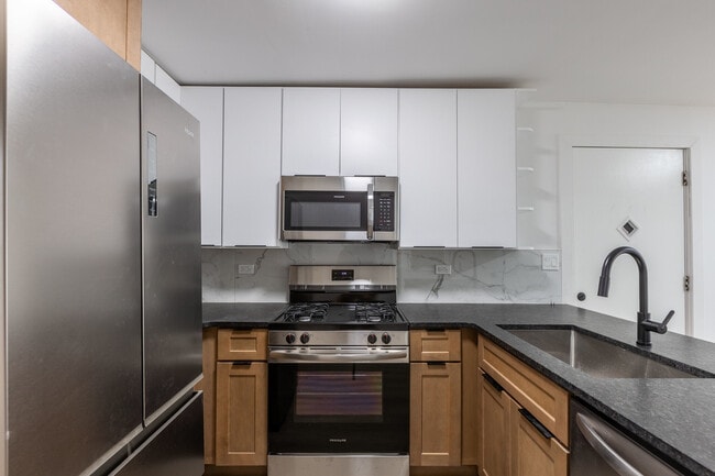 Photo - 1841 N Kedzie Ave