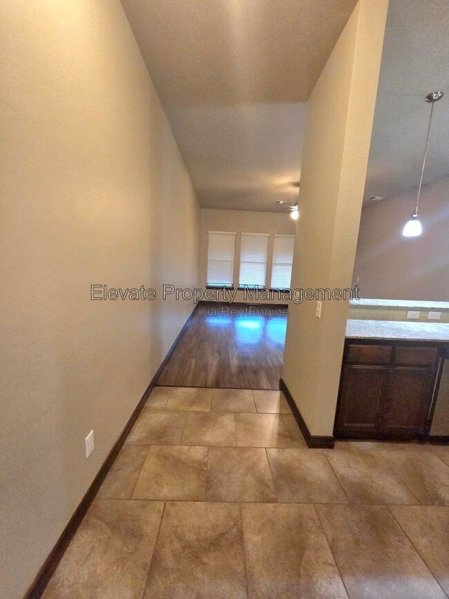 Photo - 2300 Kintyre Rd
