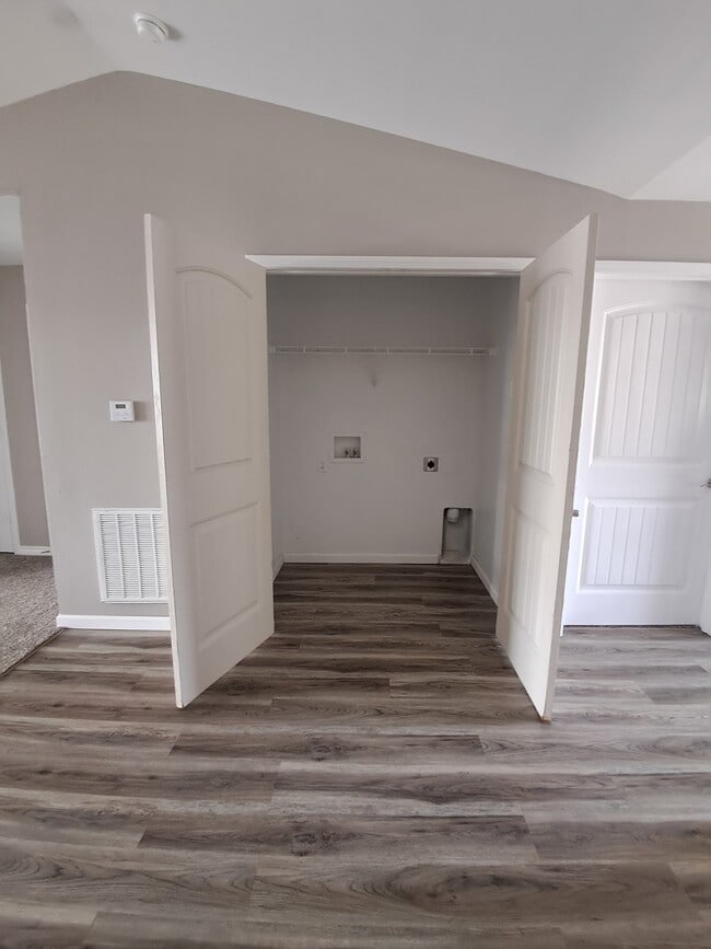 Ridgecrest Apartments