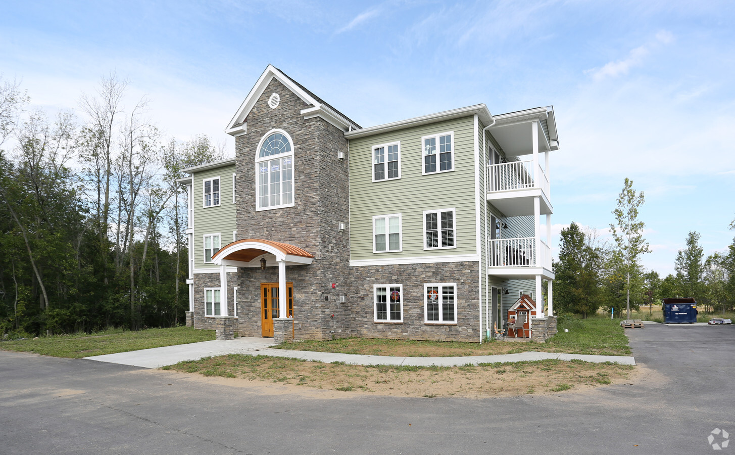 Photo - Remmington Woods Apartments