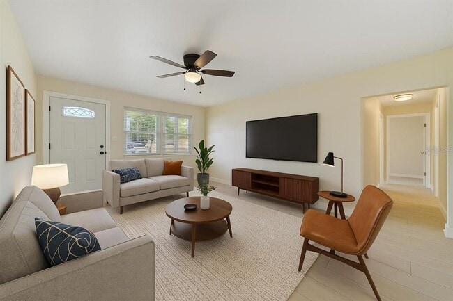 Photo - 30 W Hammon Dr