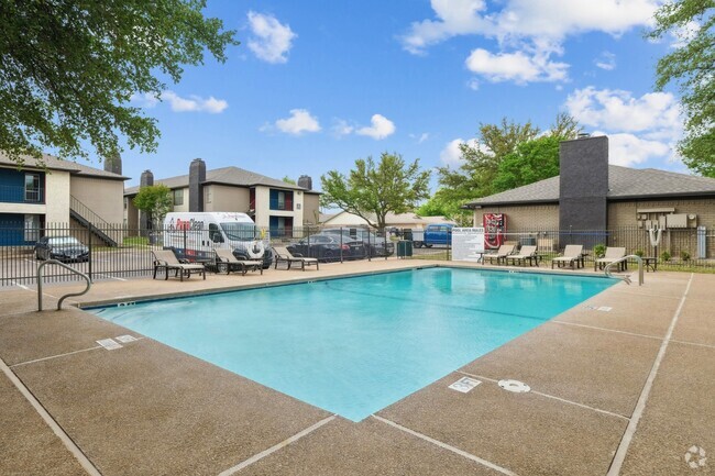 Building Photo - Heritage Square Rental