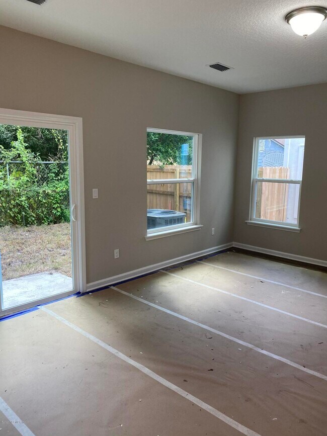 Photo - 2312 Wooddale St